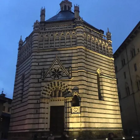 Affittacamere Palazzo Bracciolini Nel Cuore Della Citta *